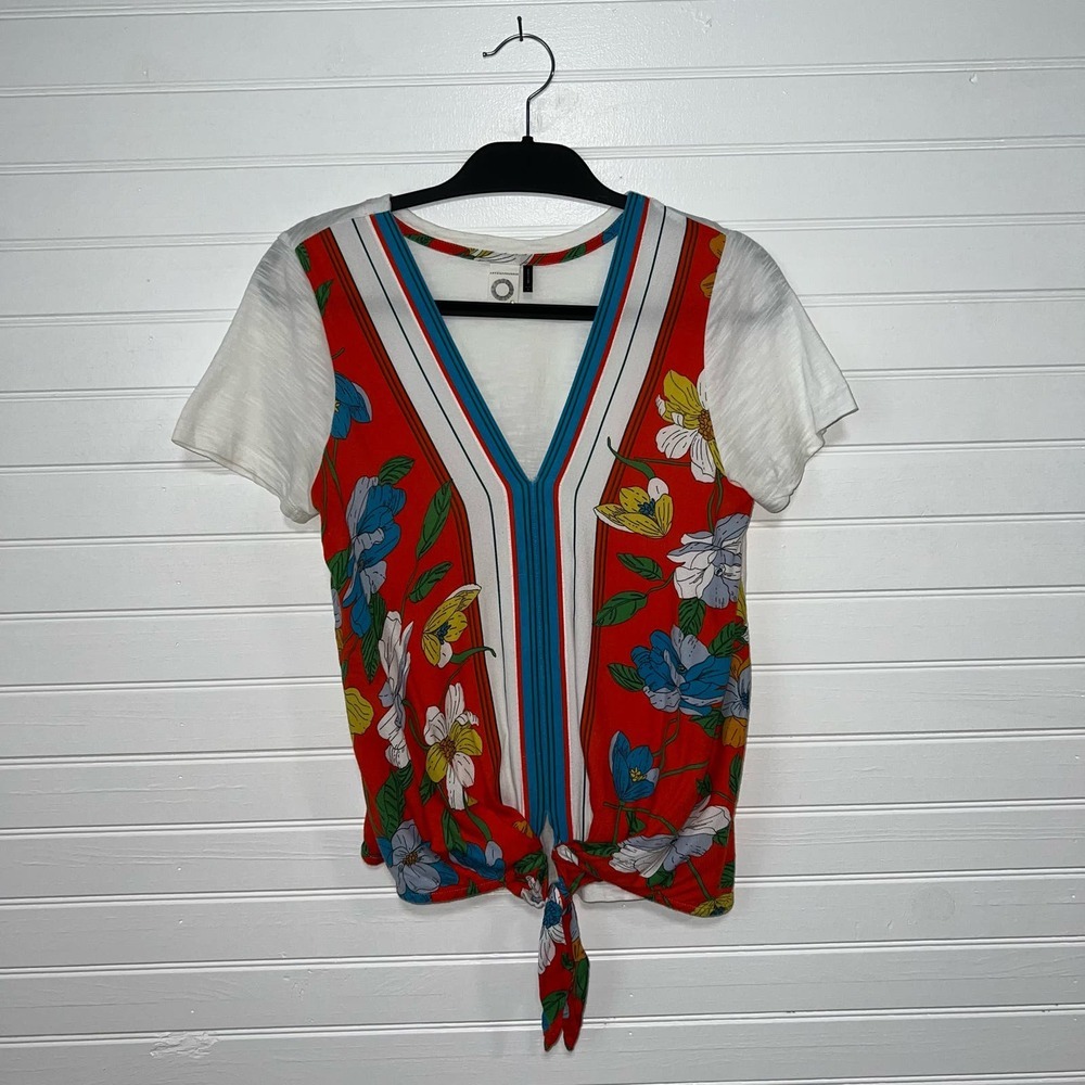 Akemi + Kin Anthropologie Size Small Boho Indie Floral Cottage Artsy Earth Shirt